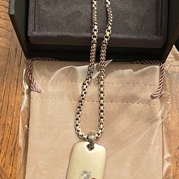 David Yurman Sterling 925 and 18K Dog Tag Pendant with Box Chain Necklace - Picture 12 of 15